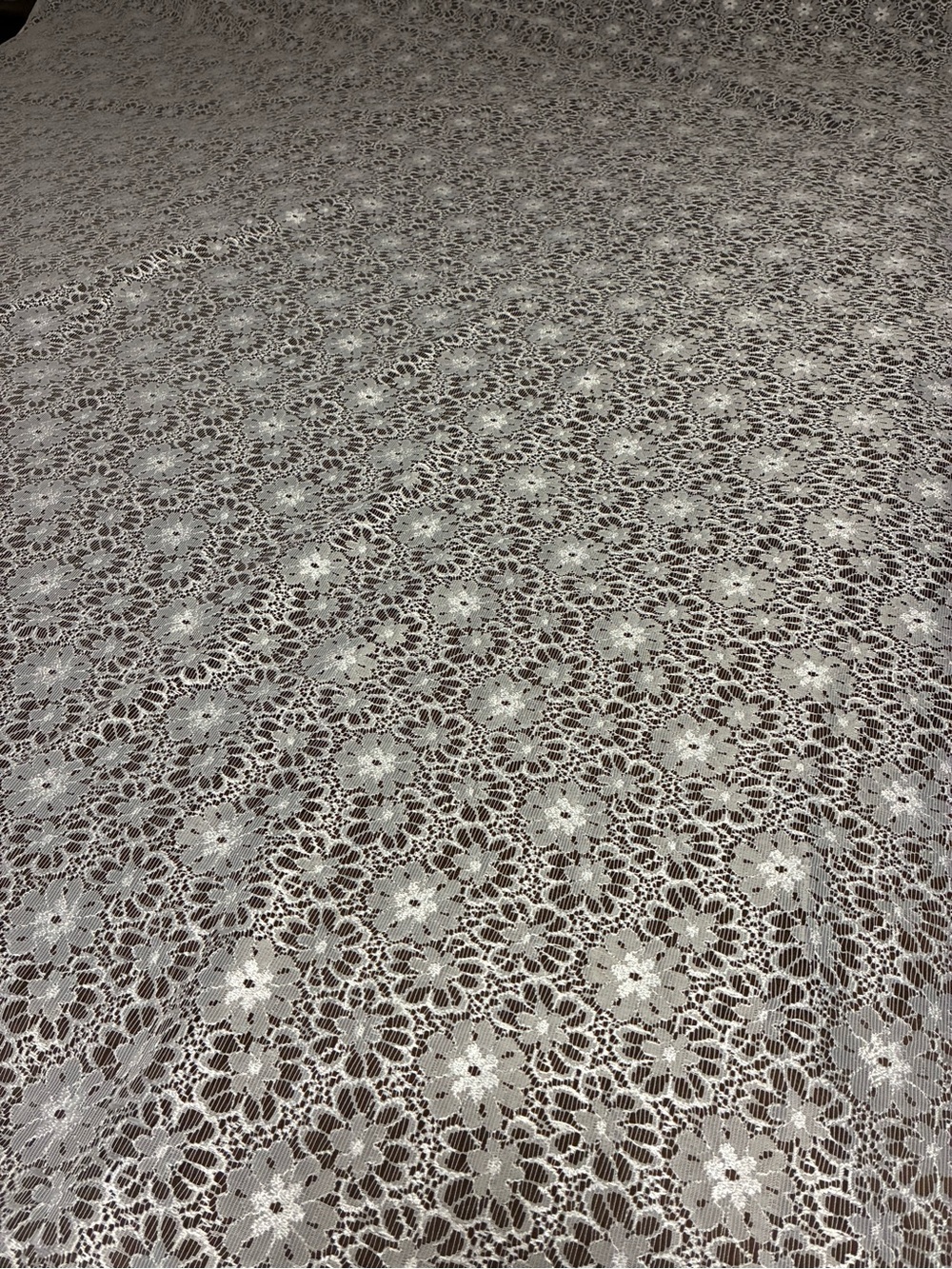 Vintage White Floral Lace Tablecloth 74” by 58” - Picture 4 of 4